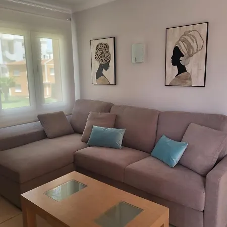 Appartement Bright & Comfy 2bdr & 2 Bth In Nova Oliva