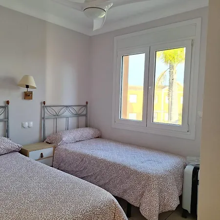 Bright & Comfy 2bdr & 2 Bth In Nova *